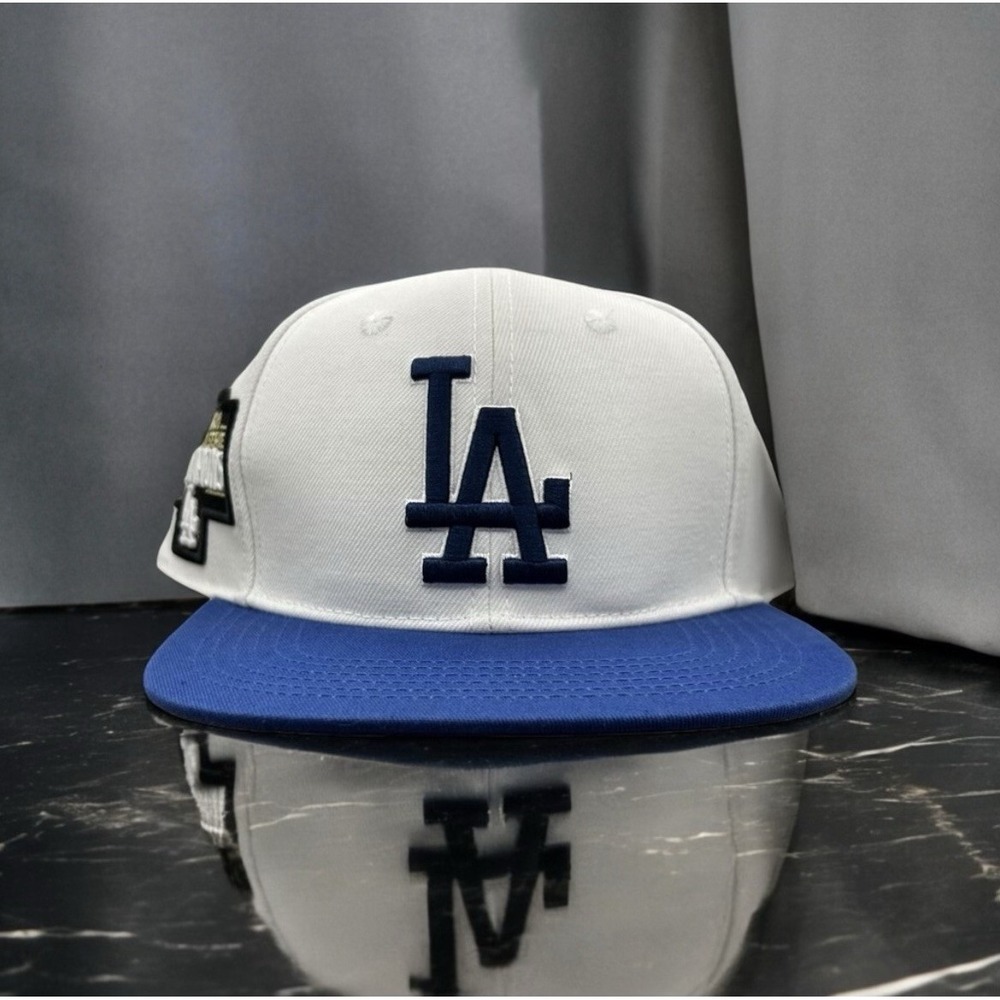 MLB Los Angeles Dodgers Pro Standard 2 Tone 2020 World Champions SnapBack Hat